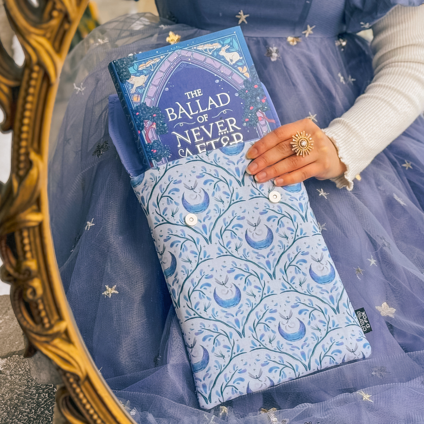 Charlie and Fox - Fairytale padded book sleeve: Large