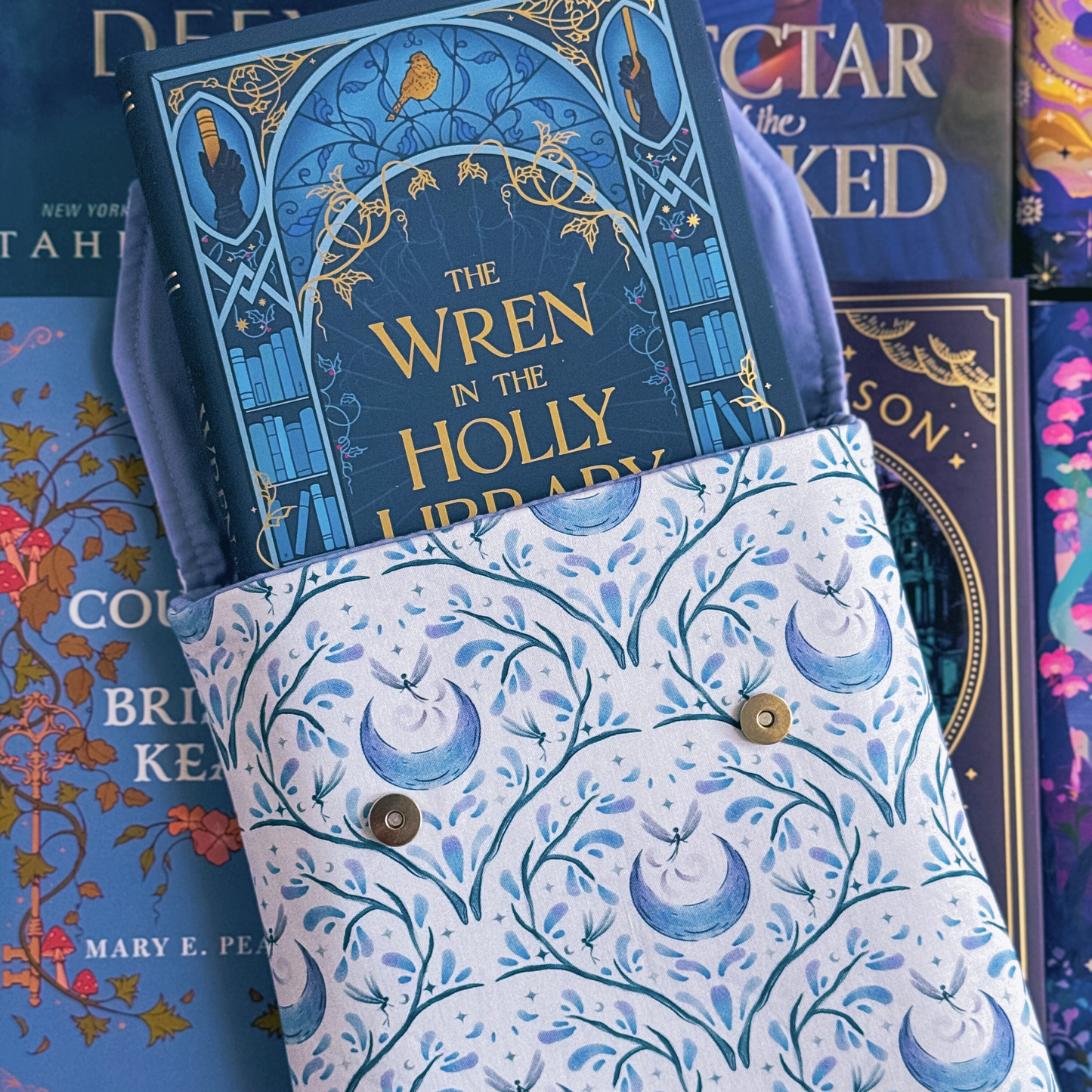 Charlie and Fox - Fairytale padded book sleeve: Large